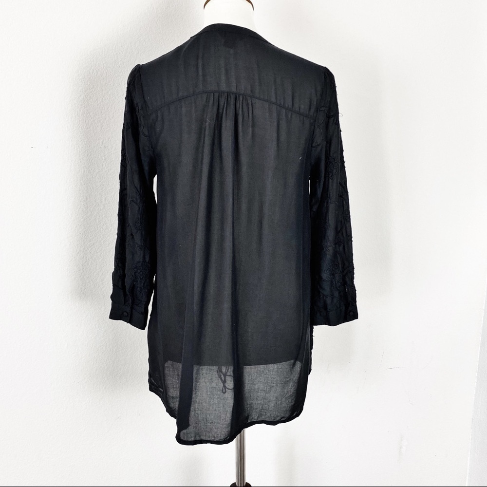 Lucky Brand Semi Sheer Top Black Embroidery S - Picture 4 of 8